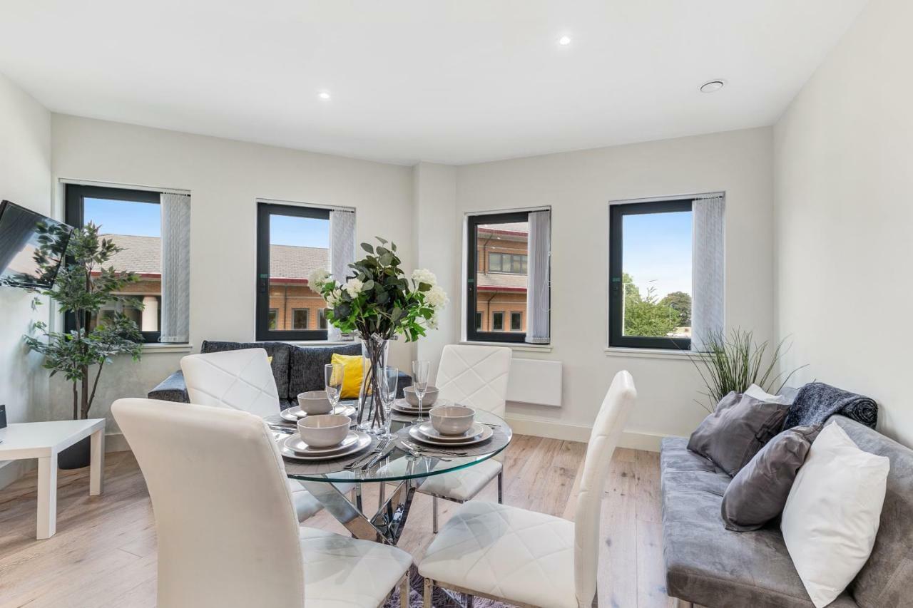 هارموندسورث Mondial Apartments At Heathrow المظهر الخارجي الصورة