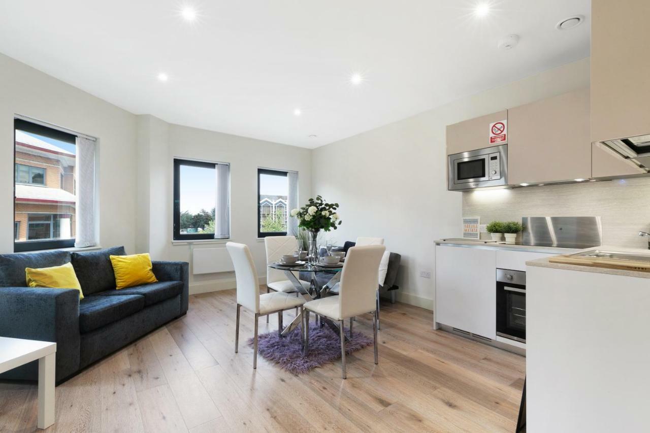 هارموندسورث Mondial Apartments At Heathrow المظهر الخارجي الصورة