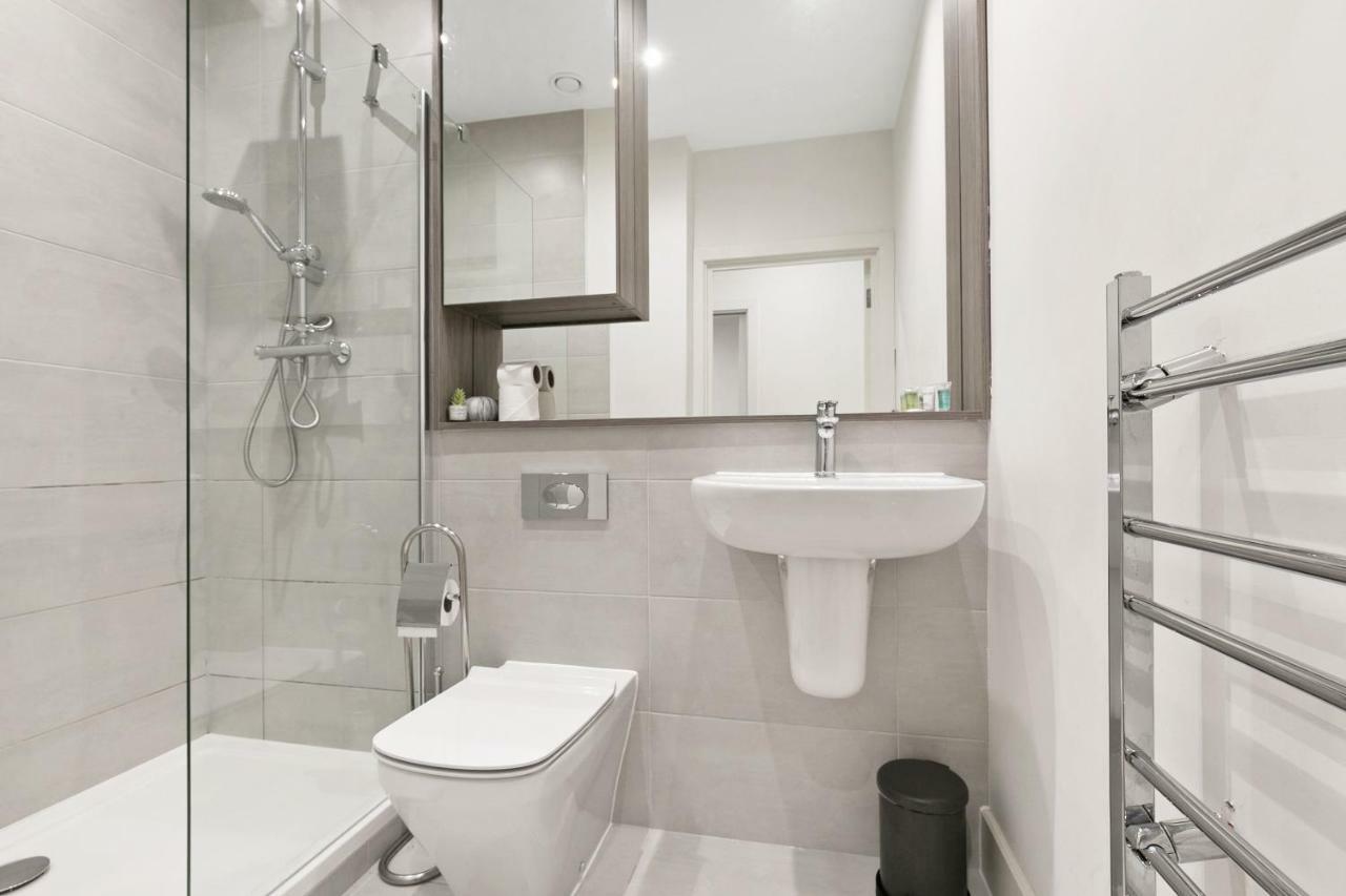هارموندسورث Mondial Apartments At Heathrow المظهر الخارجي الصورة