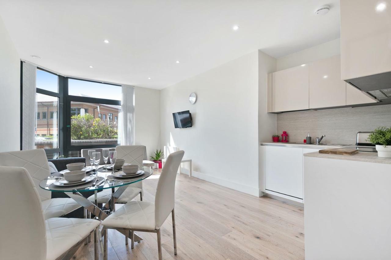 هارموندسورث Mondial Apartments At Heathrow المظهر الخارجي الصورة