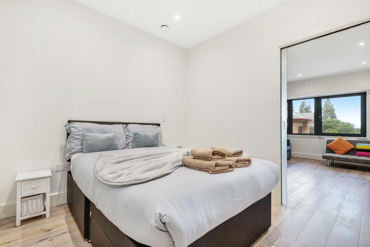هارموندسورث Mondial Apartments At Heathrow المظهر الخارجي الصورة
