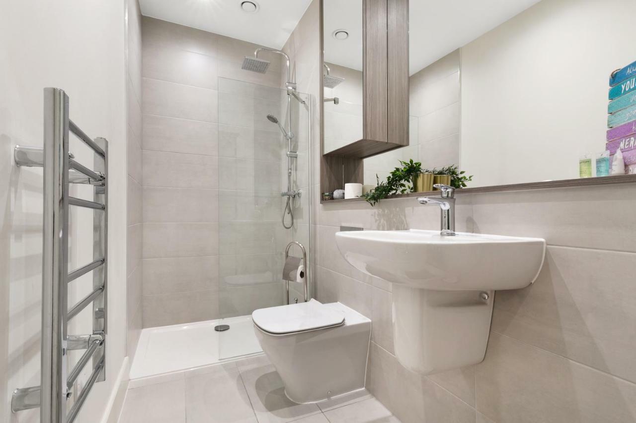هارموندسورث Mondial Apartments At Heathrow المظهر الخارجي الصورة