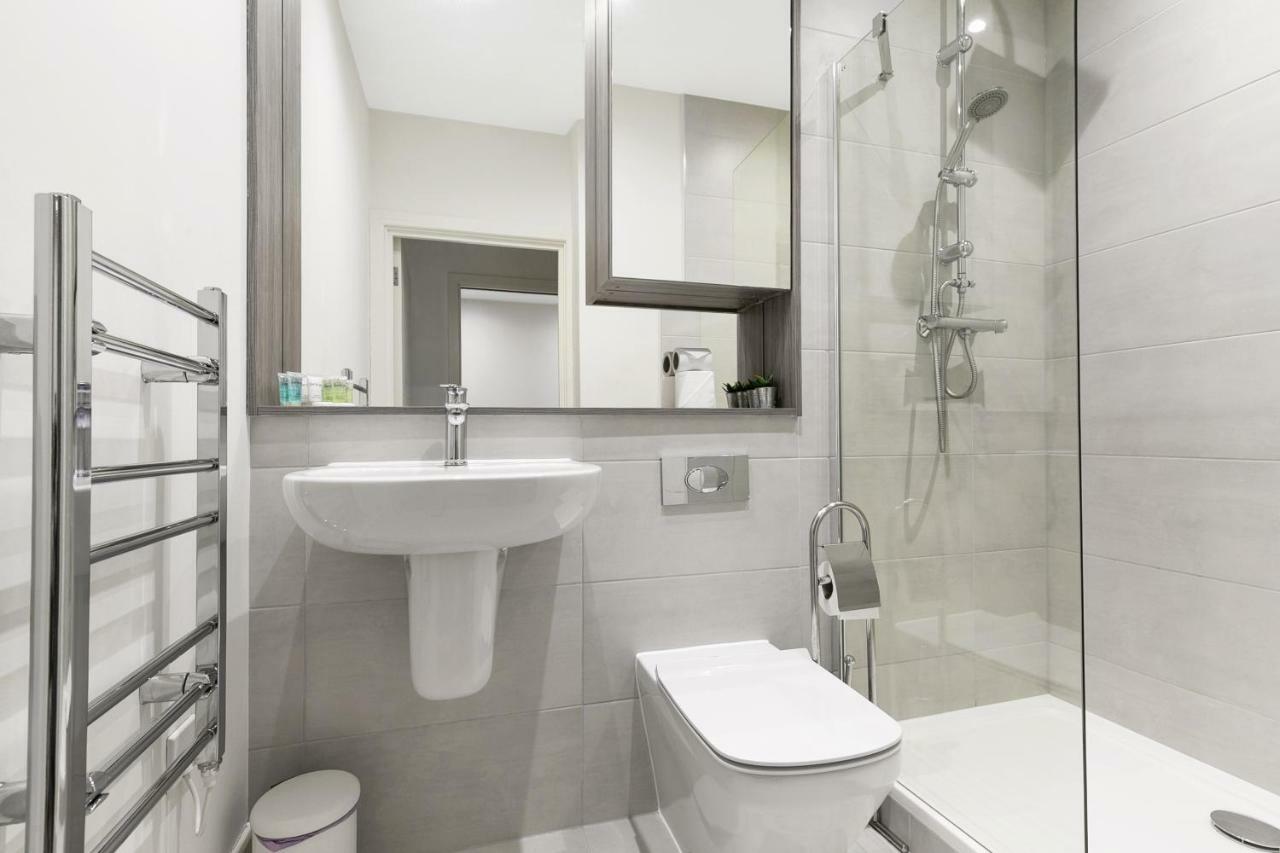 هارموندسورث Mondial Apartments At Heathrow المظهر الخارجي الصورة