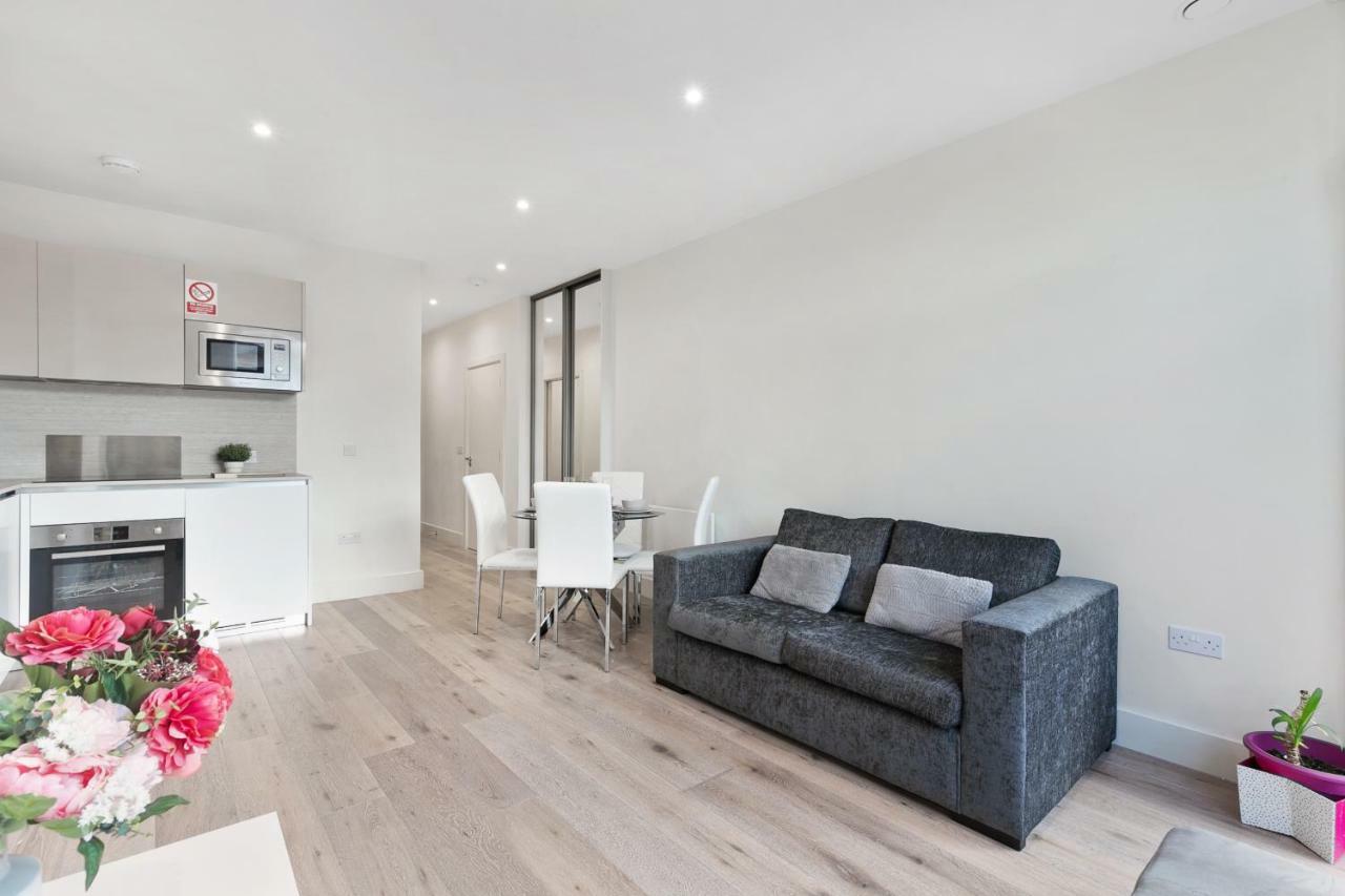 هارموندسورث Mondial Apartments At Heathrow المظهر الخارجي الصورة