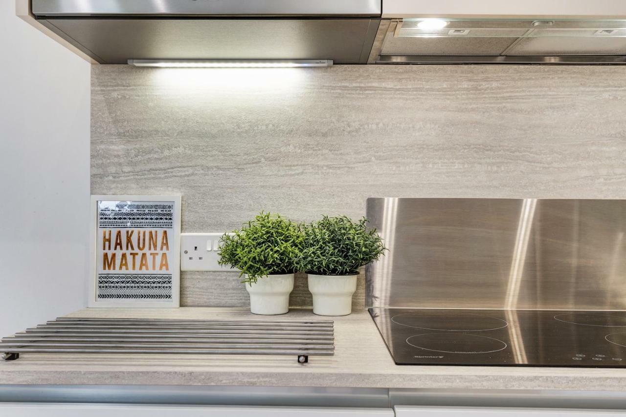 هارموندسورث Mondial Apartments At Heathrow المظهر الخارجي الصورة