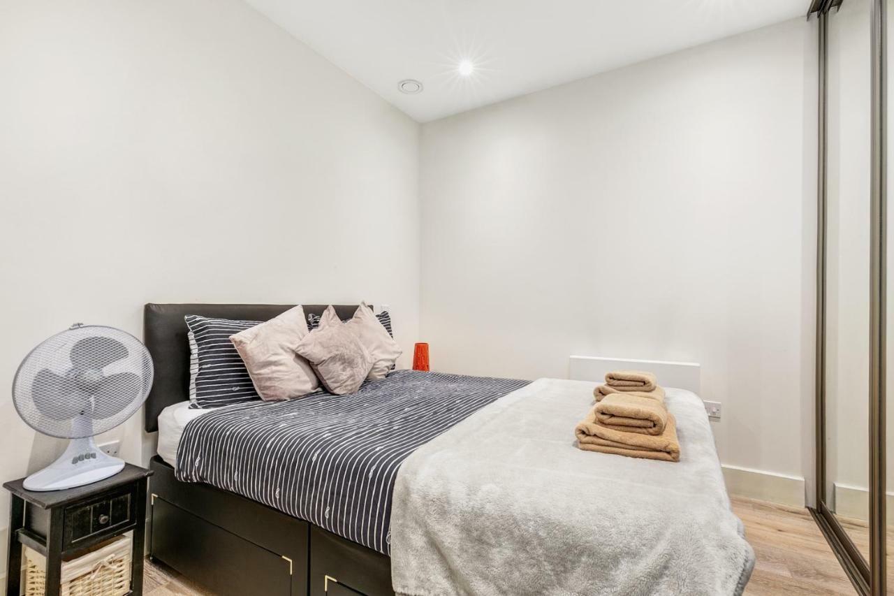 هارموندسورث Mondial Apartments At Heathrow المظهر الخارجي الصورة