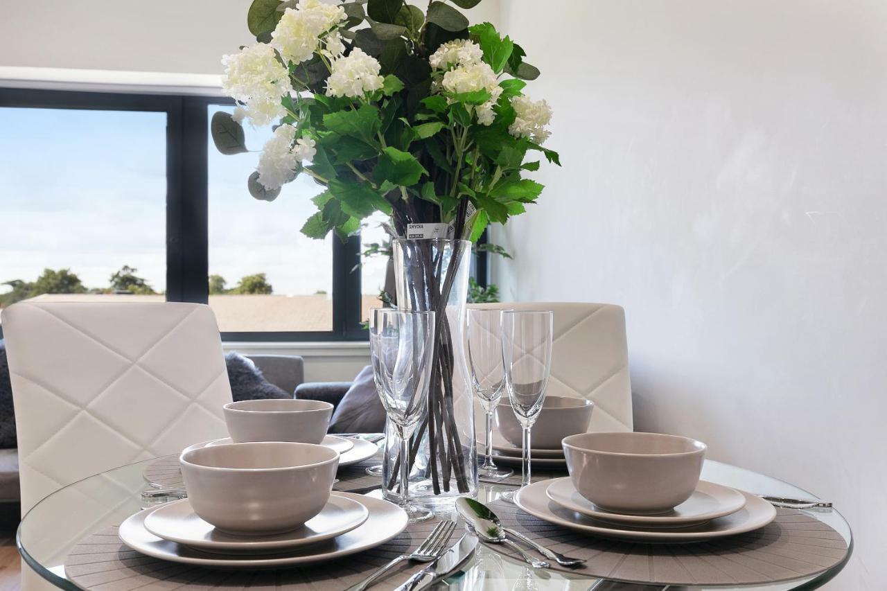 هارموندسورث Mondial Apartments At Heathrow المظهر الخارجي الصورة