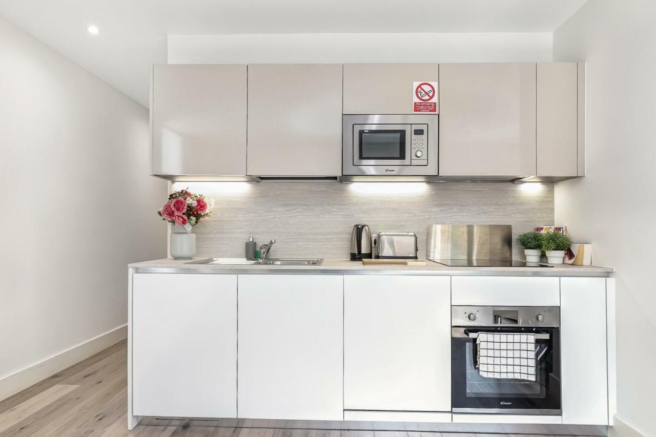 هارموندسورث Mondial Apartments At Heathrow المظهر الخارجي الصورة