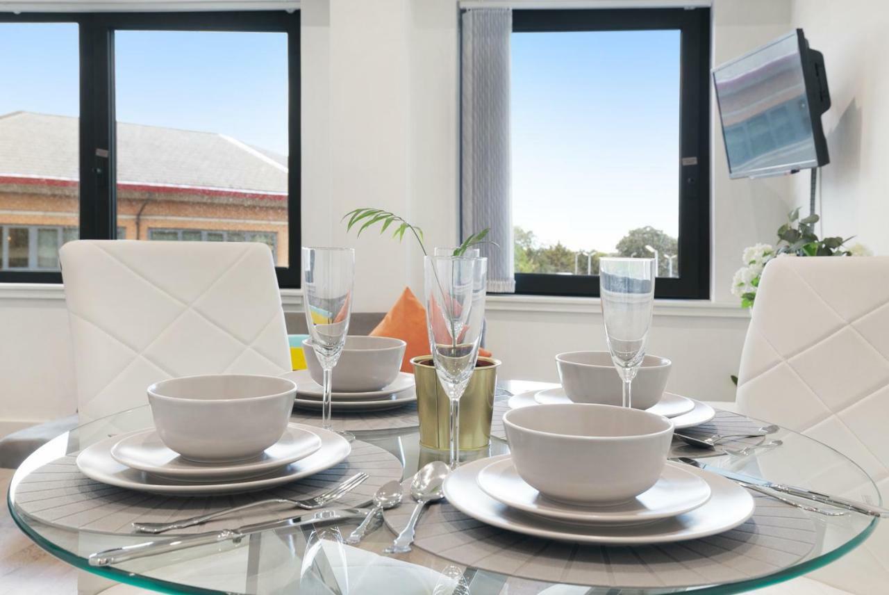 هارموندسورث Mondial Apartments At Heathrow المظهر الخارجي الصورة